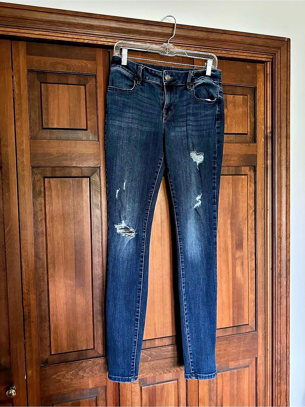 Maurice’s Distressed Skinny Jeans in Blue Size Small, extra long.